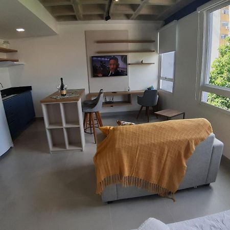 Studio Contemporaneo Em Predio Novo Porto Alegre Luaran gambar