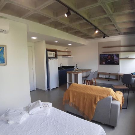 Studio Contemporaneo Em Predio Novo Porto Alegre Luaran gambar