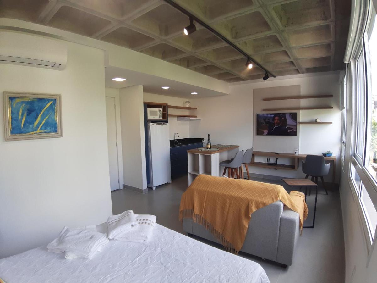 Studio Contemporaneo Em Predio Novo Porto Alegre Luaran gambar
